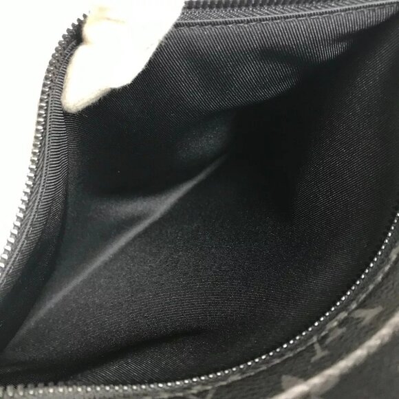 LOUIS VUITTON MonogramEclipse Glaze Exclusive to Japan Pochette-Cosmos - Picture 13 of 15